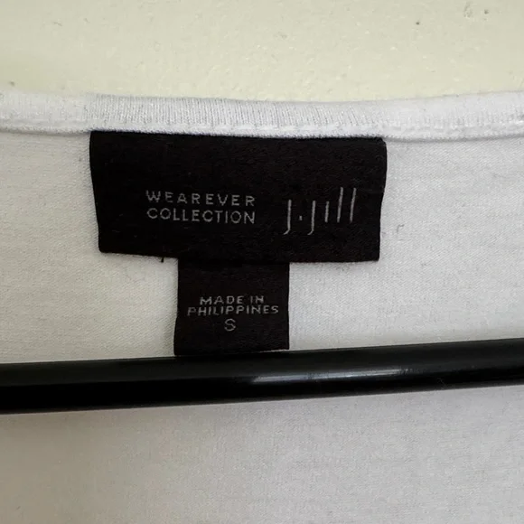 J Jill Classic White Tank Top - Picture 2 of 2